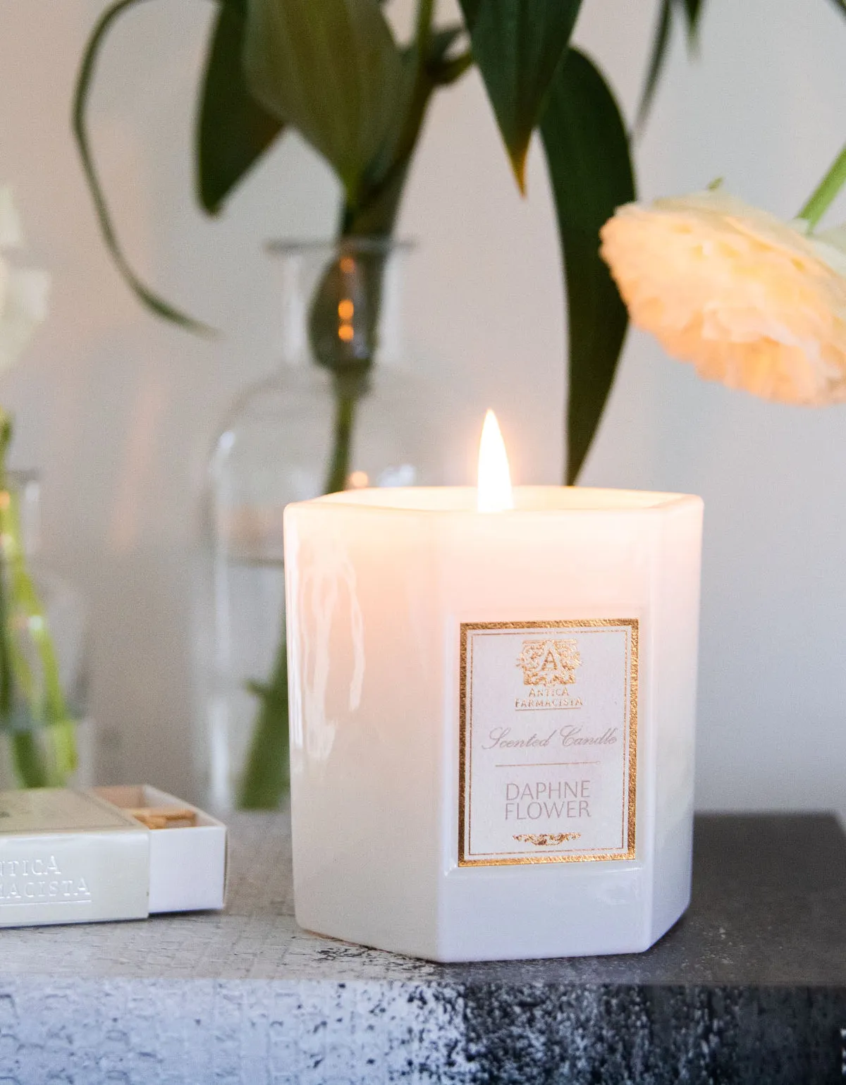 Antica Farmacista Scented Candle  – Daphne Flower – 9oz