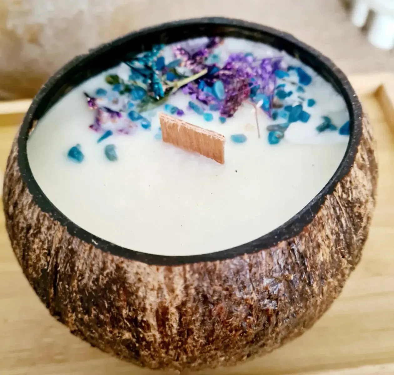 Reclaimed Coconut Shell Candle 400mls by Kaftans that Bling